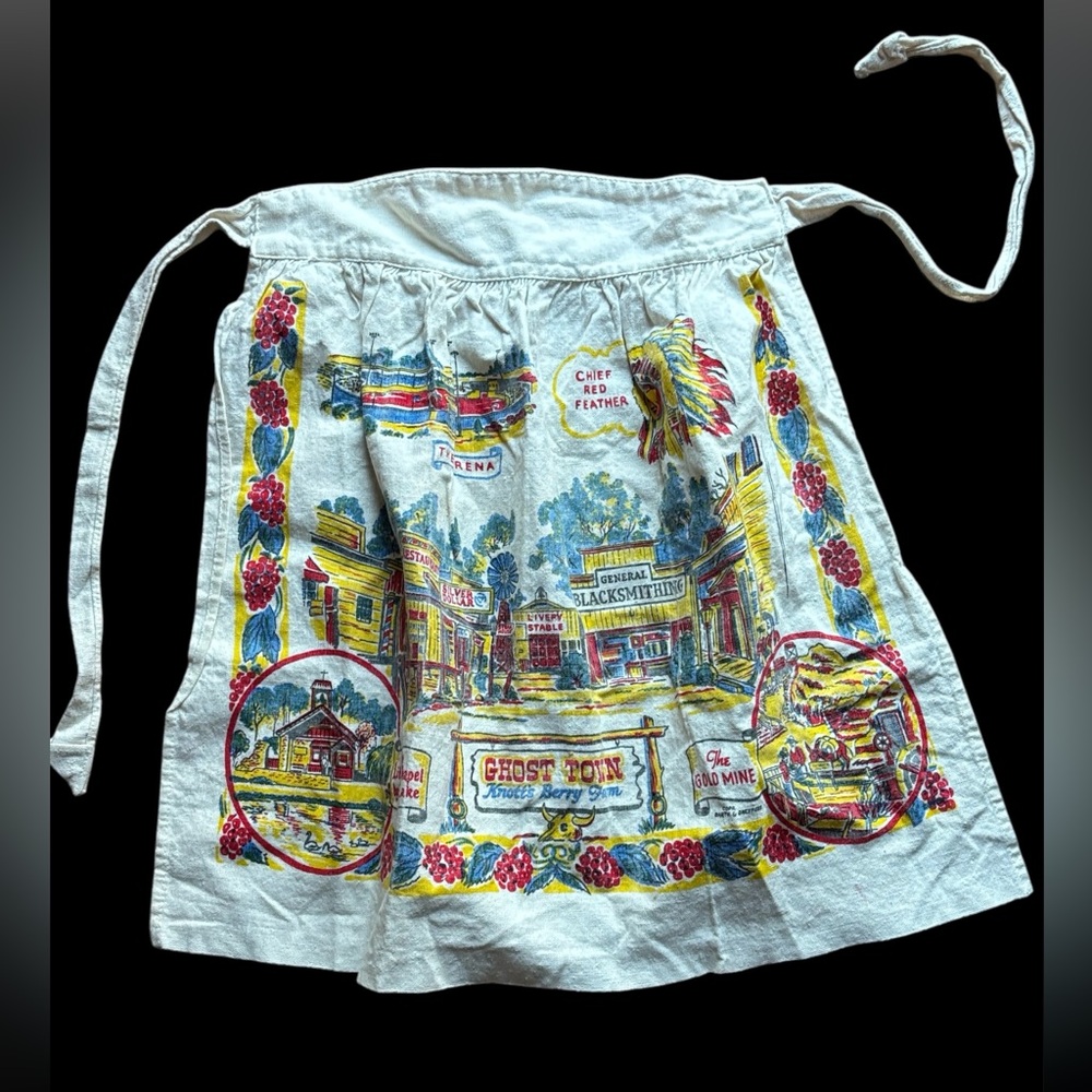 Vintage Knotts Berry Farm Ghost Town Apron